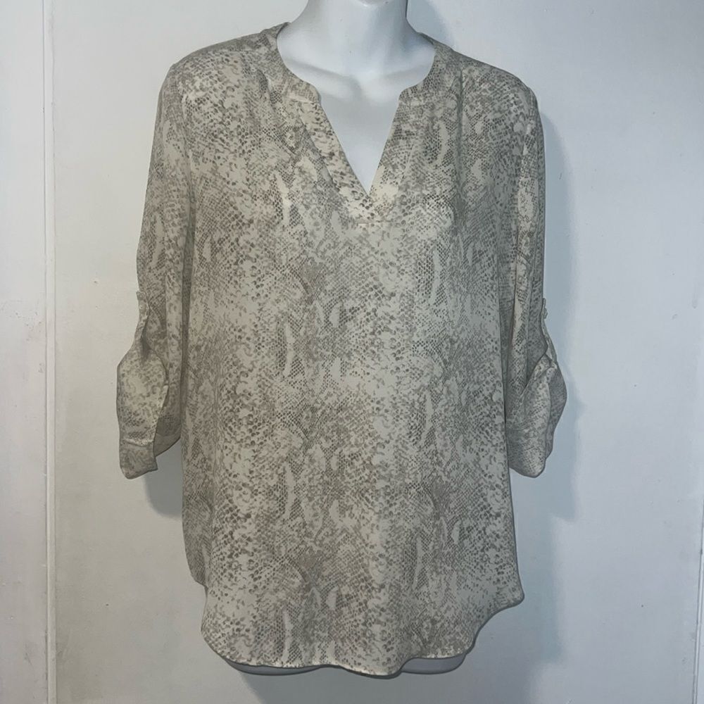CHAUS NEW YORK Lightweight Beige and Grey Animal Print Roll Sleeve Blouse-S